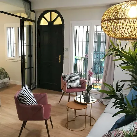 Cosy With Terrace In The Centre Of