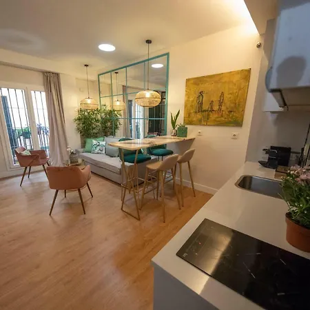 Apartment Cosy With Terrace In The Centre Of *